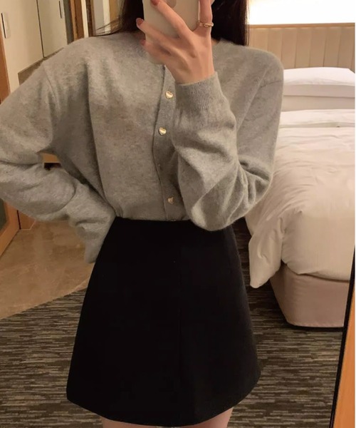 cammie(キャミー)の「ハートボタンカーディガン(カーディガン/ボレロ・レディース・アイボリー/ブラック/ベビーピンク/ライトグレー/ライトグリーン・FREE)」の16枚目の写真