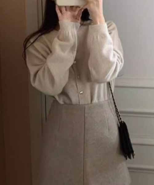 cammie(キャミー)の「ハートボタンカーディガン(カーディガン/ボレロ・レディース・アイボリー/ブラック/ベビーピンク/ライトグレー/ライトグリーン・FREE)」の11枚目の写真
