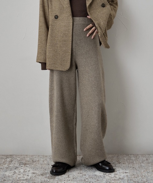 etoll.（エトル）の「リラクシーニットカーブパンツ（その他パンツ・レディース・グレー/アイボリー/ブラック/ブラウン・FREE）」の5枚目の写真