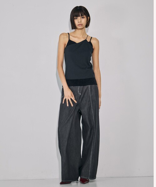 UNITED TOKYO（ユナイテッドトウキョウ）の「ベロアコンビカップインキャミソール｜ウォッシャブル/カップ付きキャミ/レイヤード/春服（キャミソール・レディース・ブラック/ホワイト・FREE）」の3枚目の写真