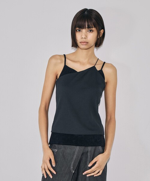 UNITED TOKYO（ユナイテッドトウキョウ）の「ベロアコンビカップインキャミソール｜ウォッシャブル/カップ付きキャミ/レイヤード/春服（キャミソール・レディース・ブラック/ホワイト・FREE）」の5枚目の写真