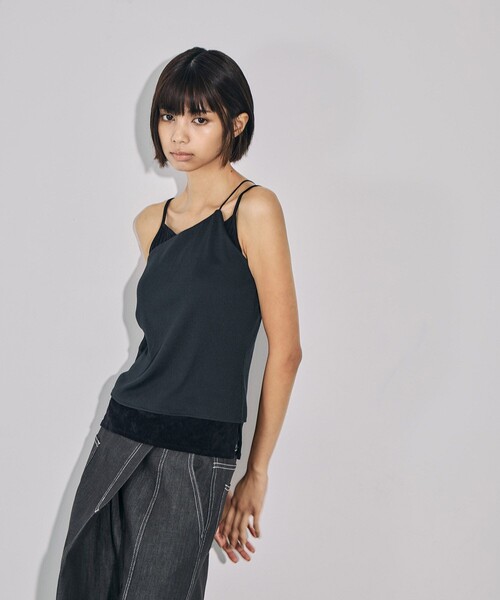 UNITED TOKYO（ユナイテッドトウキョウ）の「ベロアコンビカップインキャミソール｜ウォッシャブル/カップ付きキャミ/レイヤード/春服（キャミソール・レディース・ブラック/ホワイト・FREE）」の6枚目の写真