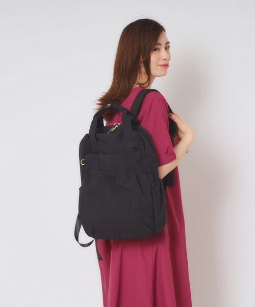 ITS'DEMO（イッツデモ）の「【A4／11ポケット】ふんわり軽量撥水リュック（バックパック/リュック・レディース・ダークグレー/ブラック/サックスブルー・00）」の12枚目の写真
