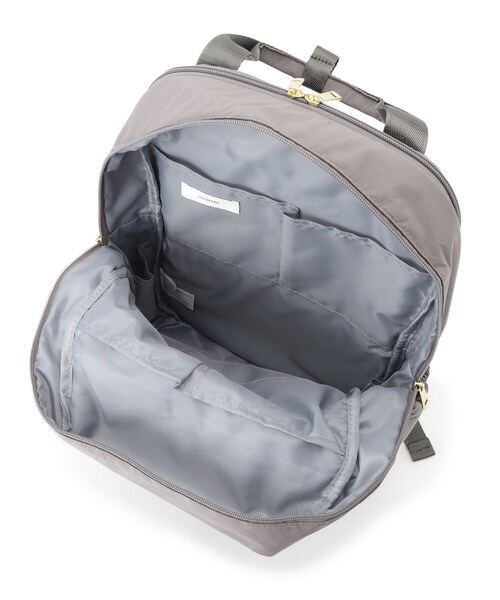 ITS'DEMO（イッツデモ）の「【A4／11ポケット】ふんわり軽量撥水リュック（バックパック/リュック・レディース・ダークグレー/ブラック/サックスブルー・00）」の22枚目の写真