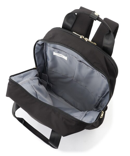 ITS'DEMO（イッツデモ）の「【A4／11ポケット】ふんわり軽量撥水リュック（バックパック/リュック・レディース・ダークグレー/ブラック/サックスブルー・00）」の8枚目の写真