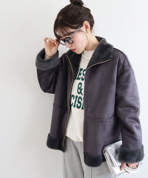 le.coeur blanc(ルクールブラン)の「フェイクムートンファーコート(ムートンコート・レディース・チャコールグレー/グレイッシュベージュ・38)」の4枚目の写真