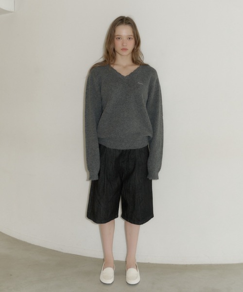 GIUNON（ジウノン）の「loose scallop v-neck knit / ルーズスカラップVネックニット（ニット/セーター・レディース・グリーン/ブラック/グレー/ブルー・FREE）」の11枚目の写真