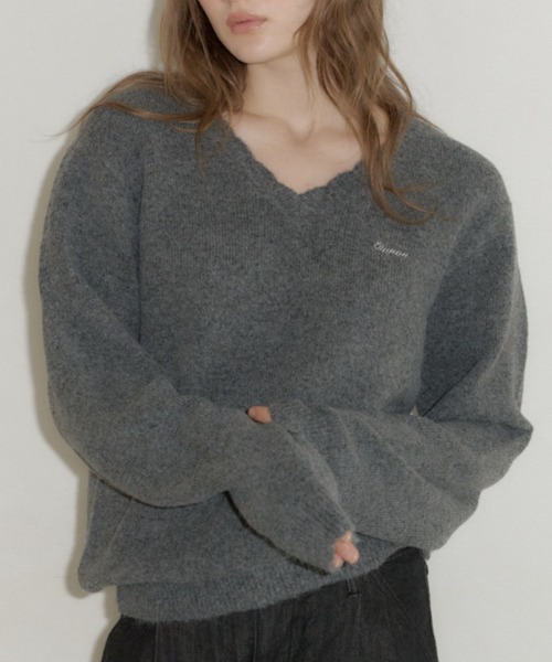 GIUNON（ジウノン）の「loose scallop v-neck knit / ルーズスカラップVネックニット（ニット/セーター・レディース・グリーン/ブラック/グレー/ブルー・FREE）」の15枚目の写真