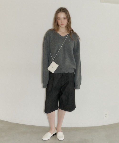 GIUNON（ジウノン）の「loose scallop v-neck knit / ルーズスカラップVネックニット（ニット/セーター・レディース・グリーン/ブラック/グレー/ブルー・FREE）」の20枚目の写真