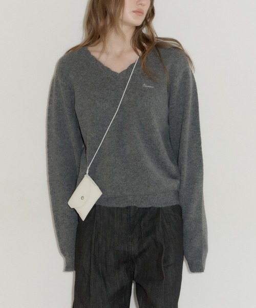 GIUNON（ジウノン）の「loose scallop v-neck knit / ルーズスカラップVネックニット（ニット/セーター・レディース・グリーン/ブラック/グレー/ブルー・FREE）」の21枚目の写真