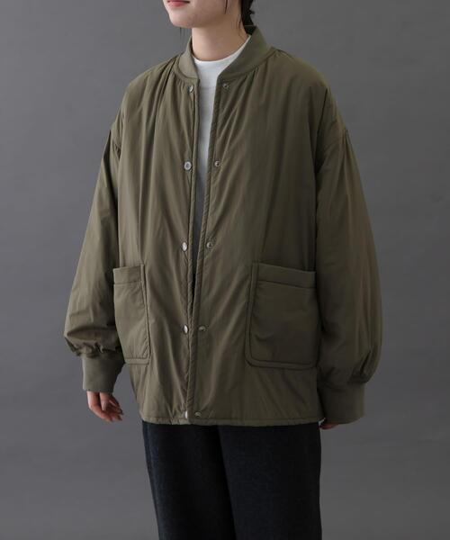 FORK&SPOON（フォークアンドスプーン）の「FORK&SPOON　SORONAリバーシブルブルゾン（ブルゾン・レディース・ベージュ/カーキ/ブラック・1）」の21枚目の写真