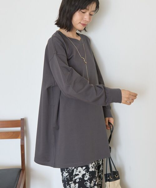 AMERICAN HOLIC(アメリカンホリック)の「コットンロング丈プルオーバー(Tシャツ/カットソー・レディース・オフホワイト/チャコールグレー/ブラック・FREE)」の4枚目の写真