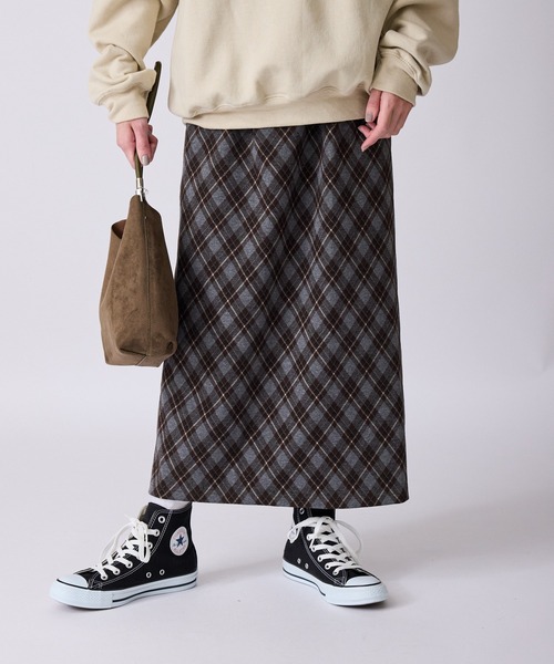 AO2（アオズ）の「バイヤスチェック バックスリットスカート（スカート・レディース・ネイビー/ブラウン/ブルー・FREE）」の4枚目の写真