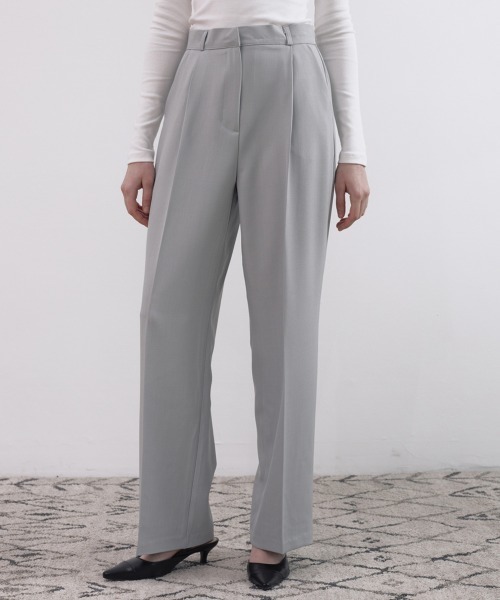 by muni:r（バイ ムニール）の「【低身長/高身長/サイズ展開有/5色展開】ピンタックワイドスラックス（スラックス・レディース・ブラウン/チャコールグレー/ブラック/ライトベージュ/ライトグレー・M-Regular/M-Long/S-Long/S-Regular）」の4枚目の写真