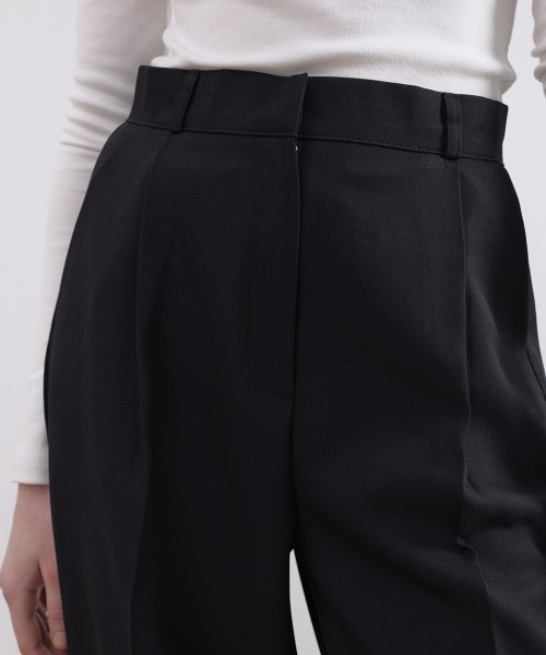 by muni:r（バイ ムニール）の「【低身長/高身長/サイズ展開有/5色展開】ピンタックワイドスラックス（スラックス・レディース・ブラウン/チャコールグレー/ブラック/ライトベージュ/ライトグレー・M-Regular/M-Long/S-Long/S-Regular）」の9枚目の写真