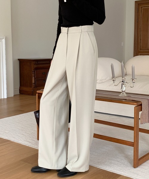 by muni:r（バイ ムニール）の「【低身長/高身長/サイズ展開有/5色展開】ピンタックワイドスラックス（スラックス・レディース・ブラウン/チャコールグレー/ブラック/ライトベージュ/ライトグレー・M-Regular/M-Long/S-Long/S-Regular）」の6枚目の写真