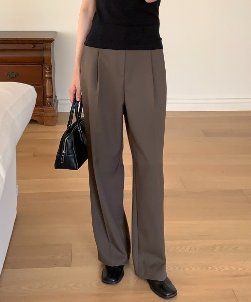 by muni:r（バイ ムニール）の「【低身長/高身長/サイズ展開有/5色展開】ピンタックワイドスラックス（スラックス・レディース・ブラウン/チャコールグレー/ブラック/ライトベージュ/ライトグレー・M-Regular/M-Long/S-Long/S-Regular）」の12枚目の写真