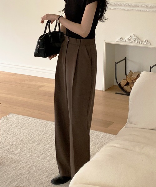 by muni:r（バイ ムニール）の「【低身長/高身長/サイズ展開有/5色展開】ピンタックワイドスラックス（スラックス・レディース・ブラウン/チャコールグレー/ブラック/ライトベージュ/ライトグレー・M-Regular/M-Long/S-Long/S-Regular）」の11枚目の写真