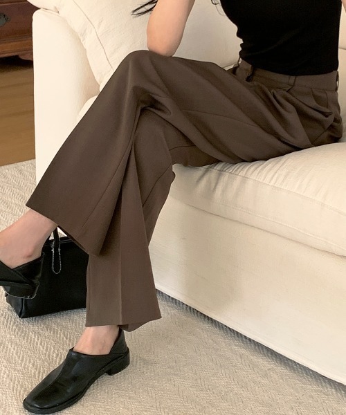 by muni:r（バイ ムニール）の「【低身長/高身長/サイズ展開有/5色展開】ピンタックワイドスラックス（スラックス・レディース・ブラウン/チャコールグレー/ブラック/ライトベージュ/ライトグレー・M-Regular/M-Long/S-Long/S-Regular）」の14枚目の写真