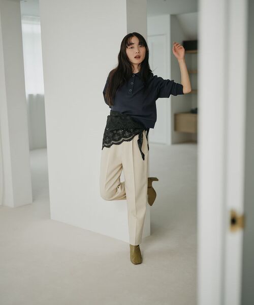 STRATA(エストラータ)の「ナローベルトタックテーパードパンツ 【低身長・小柄女性】(その他パンツ・レディース・ベージュ/ネイビー/ブラウン・XS/S)」の12枚目の写真