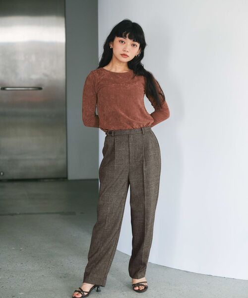 STRATA(エストラータ)の「ナローベルトタックテーパードパンツ 【低身長・小柄女性】(その他パンツ・レディース・ベージュ/ネイビー/ブラウン・XS/S)」の7枚目の写真
