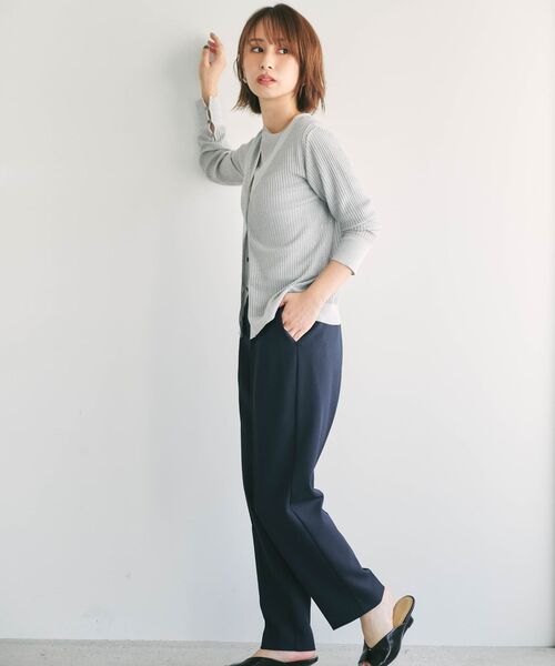 STRATA(エストラータ)の「ナローベルトタックテーパードパンツ 【低身長・小柄女性】(その他パンツ・レディース・ベージュ/ネイビー/ブラウン・XS/S)」の15枚目の写真