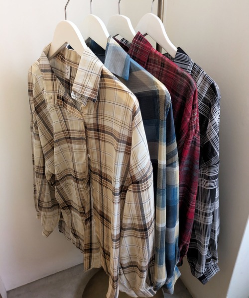 styiro（スタイロ）の「シースルーチェック柄ブラウスシャツ（シャツ/ブラウス・レディース・ベージュ/ブラック/ブルー/レッド・FREE）」の5枚目の写真