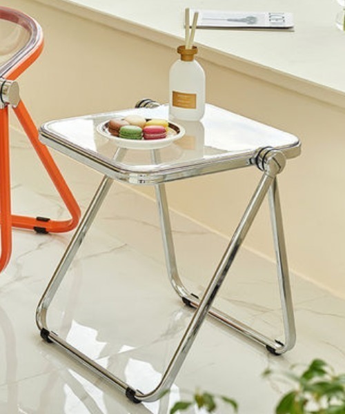 Made in I(メイドインアイ)の「Folding modern acrylic side table(家具・レディース・ホワイト/レッド/ブラウン/グレー/クリア/ブラック・FREE)」の20枚目の写真