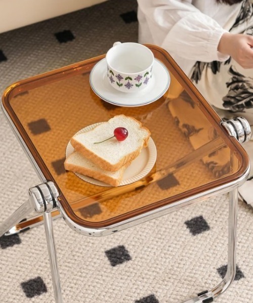 Made in I(メイドインアイ)の「Folding modern acrylic side table(家具・レディース・ホワイト/レッド/ブラウン/グレー/クリア/ブラック・FREE)」の21枚目の写真