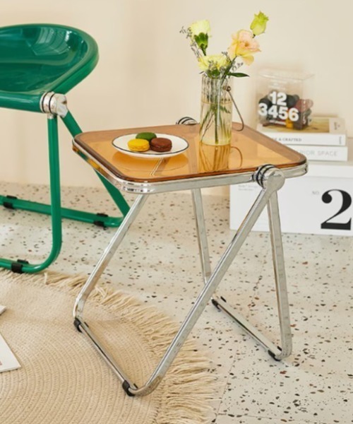 Made in I(メイドインアイ)の「Folding modern acrylic side table(家具・レディース・ホワイト/レッド/ブラウン/グレー/クリア/ブラック・FREE)」の22枚目の写真
