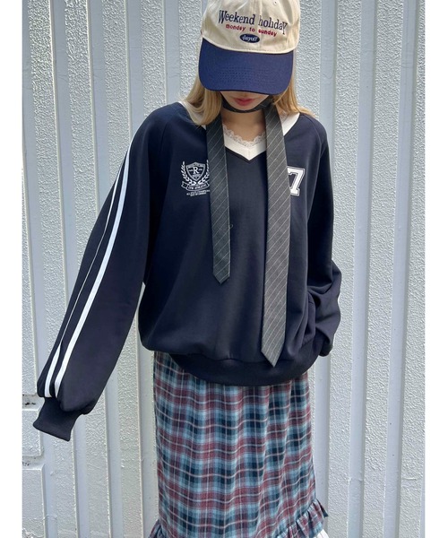 WC（ダブル シー）の「レースネックライン2ラインスウェット（スウェット・レディース・アイボリー/ネイビー・FREE）」の18枚目の写真