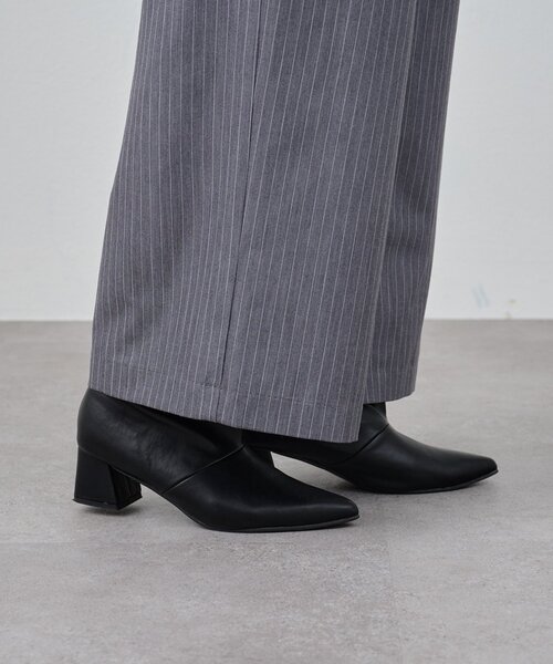 SHENERY(シーナリー)の「ポインテッドショートブーツ(ブーツ・レディース・ブラック・36/37/38)」の3枚目の写真