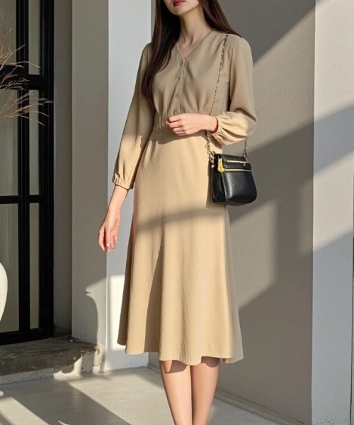 cammie（キャミー）の「コーデユロイデザインワンピース（ワンピース・レディース・ブラック/ベージュ・M/L）」の4枚目の写真