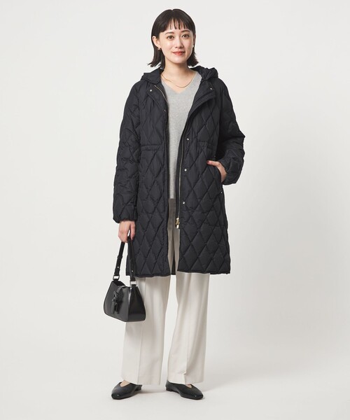 green label relaxing（グリーンレーベルリラクシング）の「キルティング ライト ダウン コート 撥水（ダウンジャケット/コート・レディース・ネイビー/モカ/ナチュラル・36/38）」の7枚目の写真