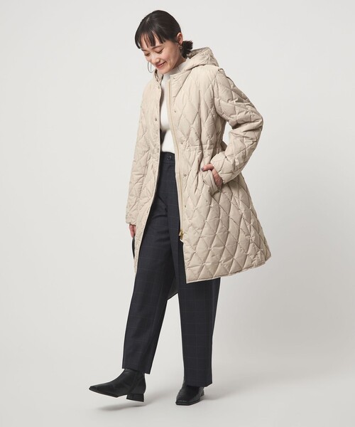 green label relaxing（グリーンレーベルリラクシング）の「キルティング ライト ダウン コート 撥水（ダウンジャケット/コート・レディース・ネイビー/モカ/ナチュラル・36/38）」の20枚目の写真