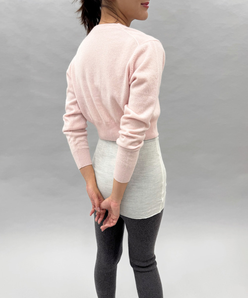 EDIT. FOR LULU（エディットフォールル）の「カシミヤVネックカーディガン（ニット/セーター・レディース・ホワイト/ピンク系その他/ネイビー・FREE）」の21枚目の写真