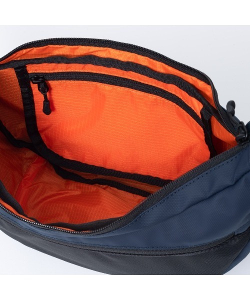 BEAMS DESIGN(ビームス デザイン)の「BEAMSDESIGN(ビームスデザイン)エラスティックメッシュ ショルダーバッグ(ショルダーバッグ・メンズ・サンドベージュ/ネイビー/ブラック・FREE)」の16枚目の写真