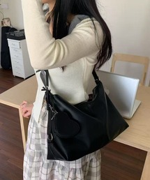 Anchor Smith（アンカー スミス）の「【NuNuNa】ミニポーチ付き  ミディアム 三日月ショルダーバッグ（ショルダーバッグ）」