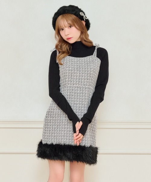 CHANELのジャケットツイード キャミソールワンピースドレス 今春は【シャネルの最新ジャケット】ワンピースを兼ねた”一枚”でキメる