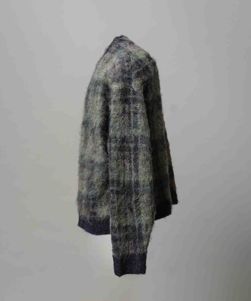 MAISON SPECIAL(メゾンスペシャル)の「《UNISEX》5G Plaid Pattern Shaggy Knit V-neck Cardigan/5GチェックパターンシャギーニットVネックカーディガン【MAISON SPECIAL/メゾンスペシャル】(カーディガン/ボレロ・メンズ・ブラウン/ブルー・0/1/2)」の9枚目の写真