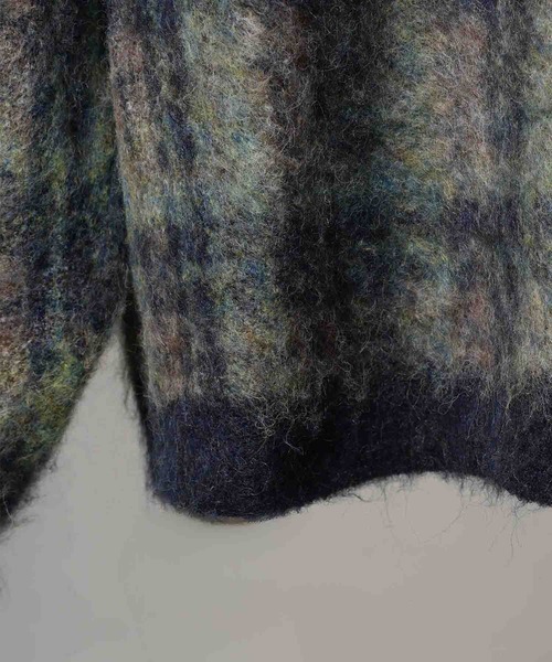 MAISON SPECIAL(メゾンスペシャル)の「《UNISEX》5G Plaid Pattern Shaggy Knit V-neck Cardigan/5GチェックパターンシャギーニットVネックカーディガン【MAISON SPECIAL/メゾンスペシャル】(カーディガン/ボレロ・メンズ・ブラウン/ブルー・0/1/2)」の16枚目の写真