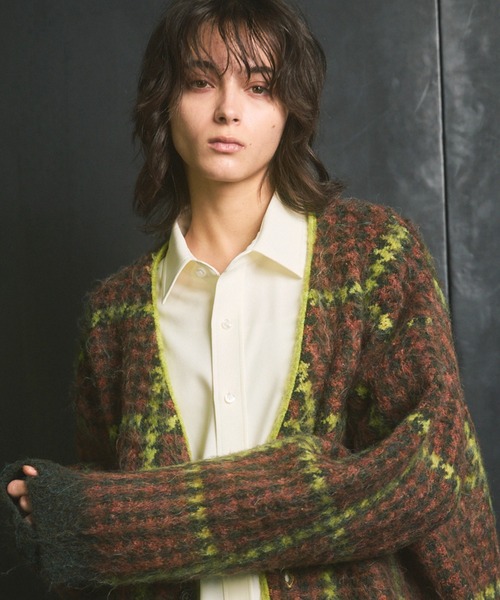 MAISON SPECIAL(メゾンスペシャル)の「《UNISEX》5G Plaid Pattern Shaggy Knit V-neck Cardigan/5GチェックパターンシャギーニットVネックカーディガン【MAISON SPECIAL/メゾンスペシャル】(カーディガン/ボレロ・メンズ・ブラウン/ブルー・0/1/2)」の21枚目の写真