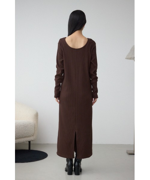 AZUL by moussy(アズールバイマウジー)の「【セット】【身長/骨格別着用画像あり】ハーフジップスウェットワンピース トレーナー トップス 秋服 冬服 ハーフジップ 長袖 レイヤード(ワンピース・レディース・ブラック/ブラウン・SMALL/MEDIUM)」の16枚目の写真