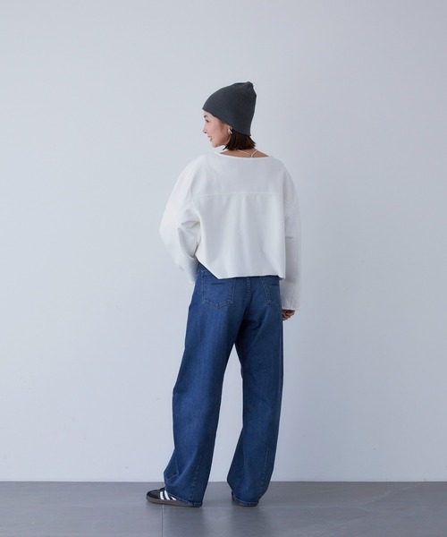 YANUK（ヤヌーク）の「カーブテーパード "LAURA"（デニムパンツ・レディース・ブルー・21inch/22inch/23inch/24inch/25inch/26inch/27inch）」の5枚目の写真