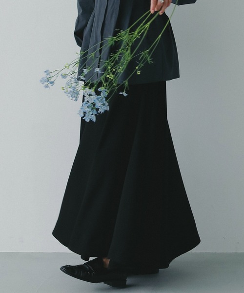 AJUGA.（アジュガ）の「フレアロングスカート（スカート・レディース・ブラック/ネイビー・S/M）」の11枚目の写真