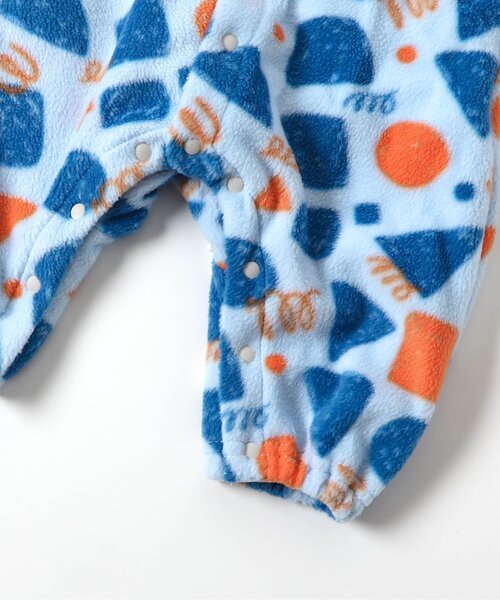 Ampersand（アンパサンド）の「【リンク】フリースあったかカバーオール（ロンパース・キッズ・ピンク/ベージュ/キナリ/サックスブルー・60/70/80）」の8枚目の写真