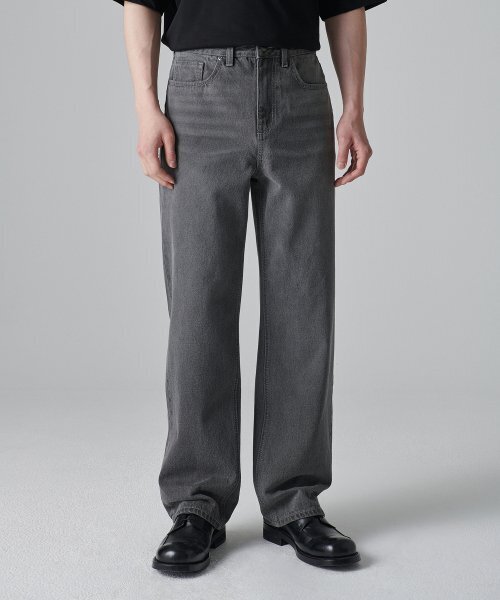MUSINSA STANDARD（ムシンサスタンダード）の「ルーズストレートデニムパンツ[グレー]（デニムパンツ・メンズ・その他・40/38/42/36/27/28/29/34/32/30/31/33/26）」の4枚目の写真
