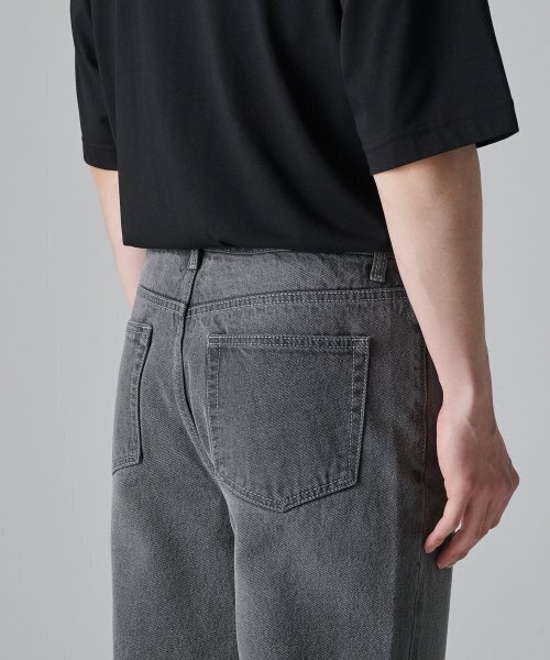 MUSINSA STANDARD（ムシンサスタンダード）の「ルーズストレートデニムパンツ[グレー]（デニムパンツ・メンズ・その他・40/38/42/36/27/28/29/34/32/30/31/33/26）」の8枚目の写真