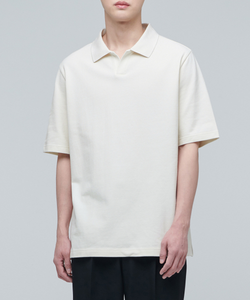 MUSINSA STANDARD(ムシンサスタンダード)の「スリットネックピケタートルネックシャツ【クリーム】(ポロシャツ・メンズ・その他・SMALL/MEDIUM/LARGE/X-LARGE/XX-LARGE/XXX-LARGE)」の2枚目の写真