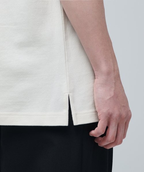 MUSINSA STANDARD(ムシンサスタンダード)の「スリットネックピケタートルネックシャツ【クリーム】(ポロシャツ・メンズ・その他・SMALL/MEDIUM/LARGE/X-LARGE/XX-LARGE/XXX-LARGE)」の8枚目の写真